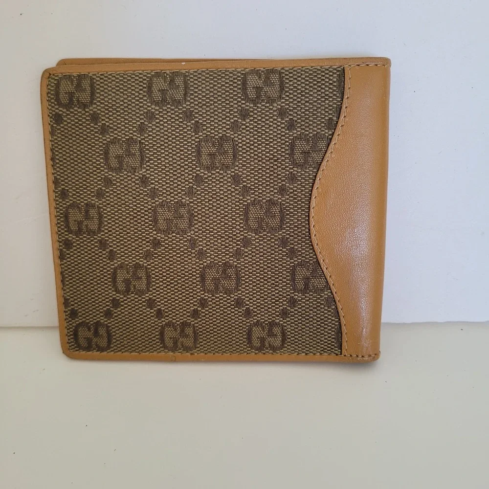 Gucci Vintage GG Canvas Leather Bifold Wallet Tan Beige 034.2888.0751.0